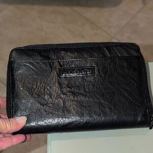 Vintage Black Vegan Leather Zipper Wallet